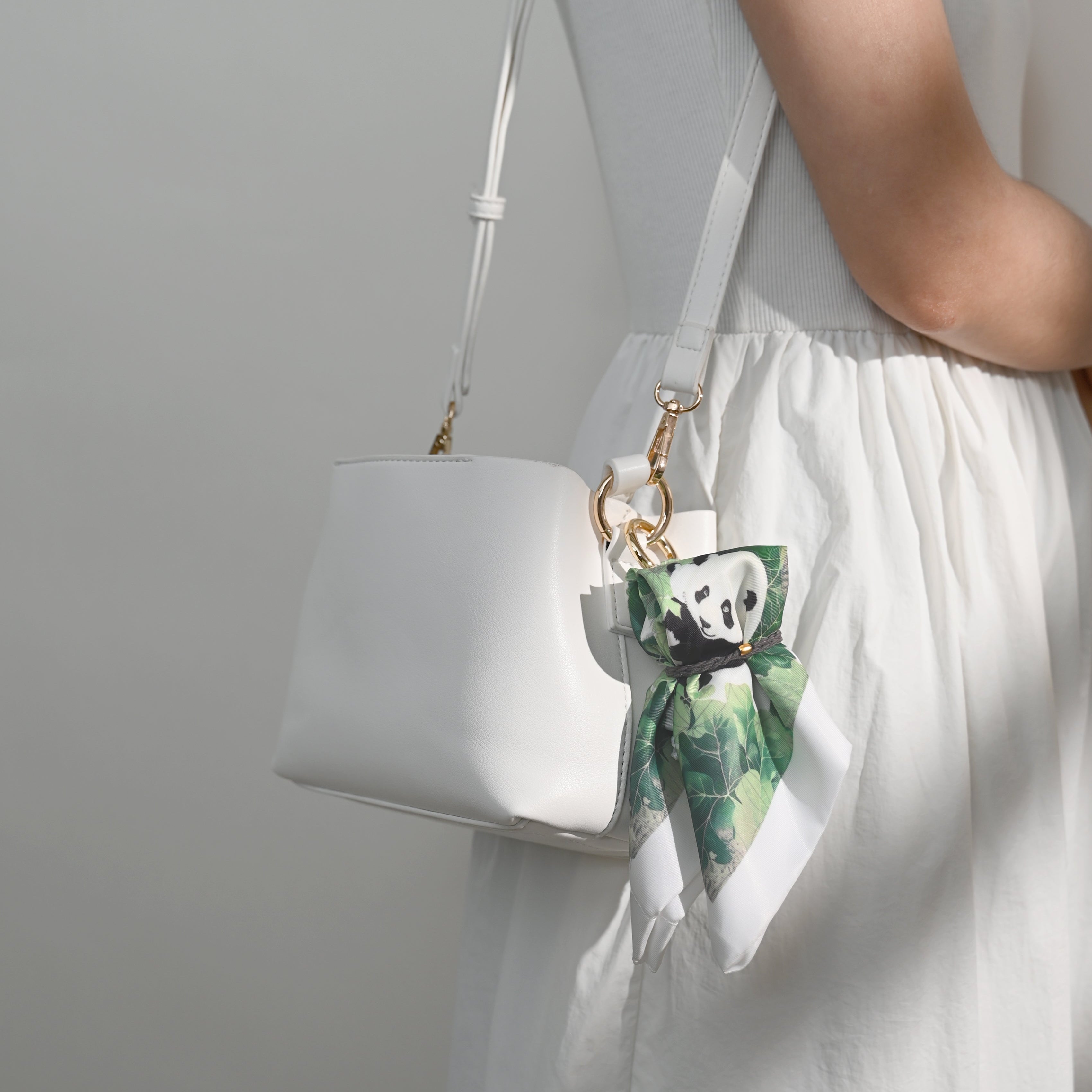 Carry Companion- Panda Garden