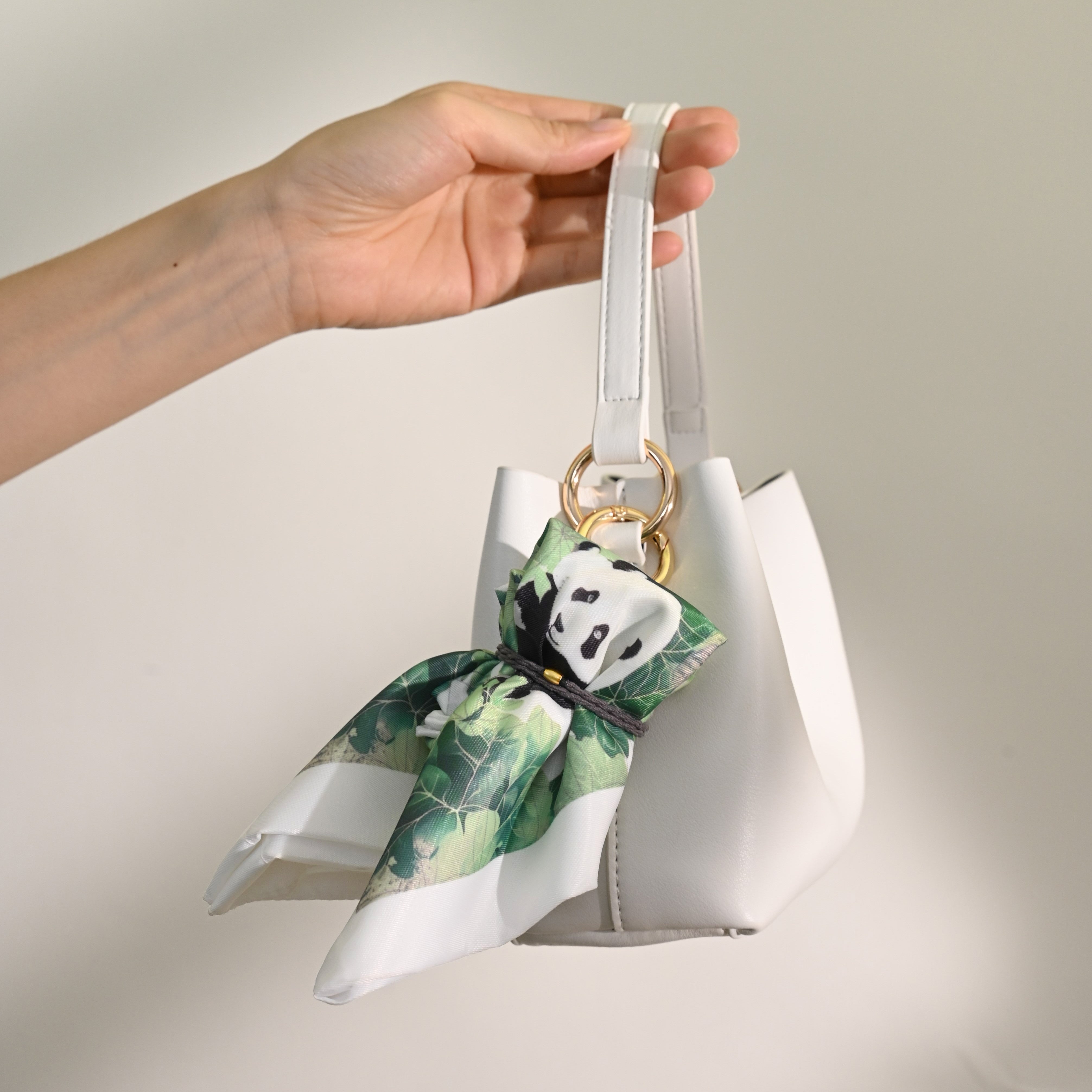 Carry Companion - Panda Garden